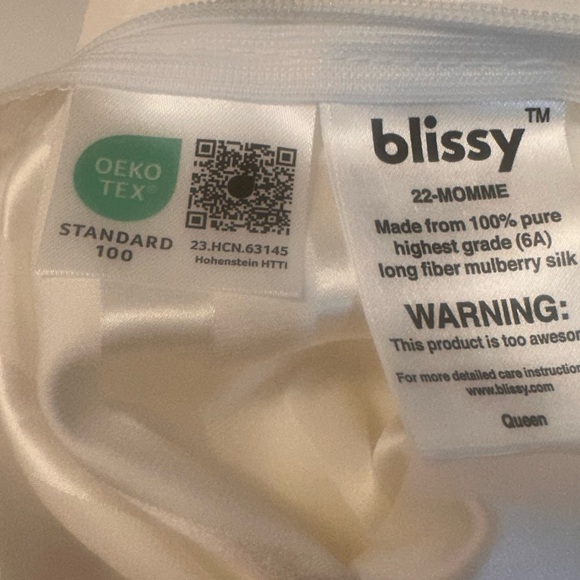 Blissy 22-Momme 100% Mulberry Silk Pillowcase White Striped Queen Size 20"x 30” - Picture 8 of 8